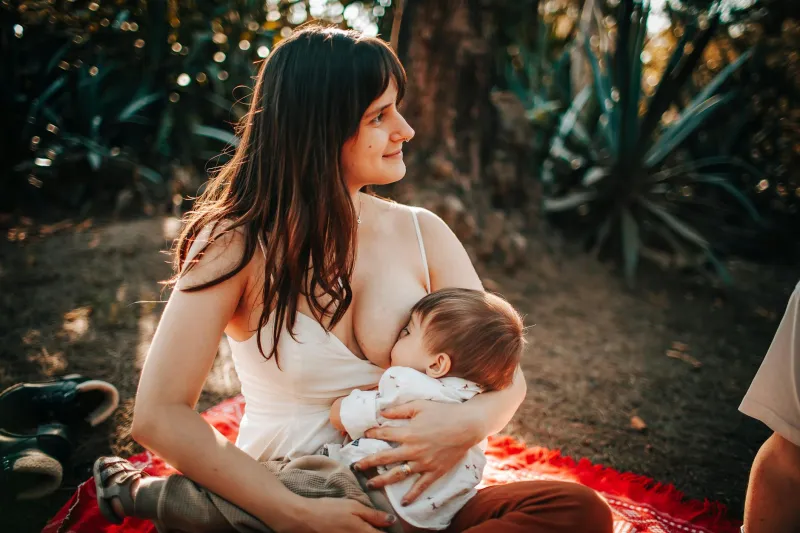 The Breathing Bridge: How Your Labour Techniques Transform Early Breastfeeding