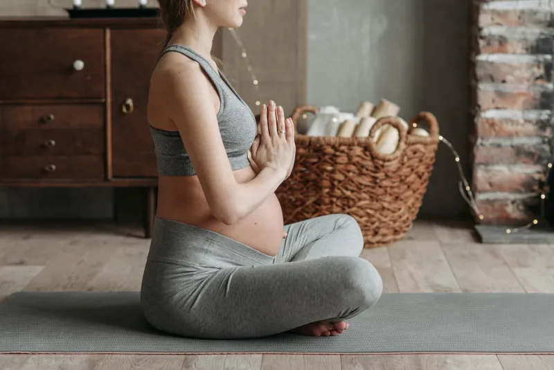 Reclaiming Your Birth Story: How Hypnobirthing Helps UK Women Over 35 Navigate 'Advanced Maternal Age' Anxiety